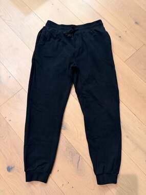 Cuyana French Terry Joggers in Black Supima Cotton
